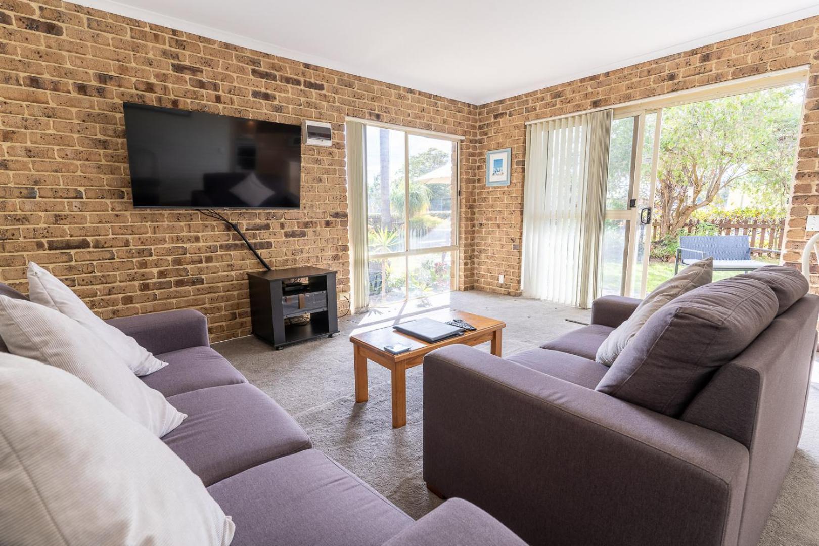 Beachfront Apartments Merimbula Esterno foto